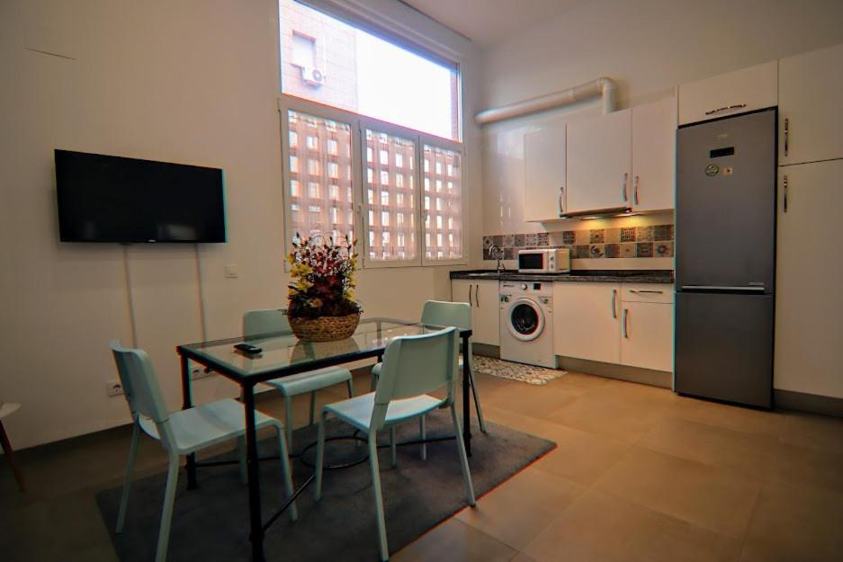 세비야 Luminoso Apartamento En El Corazon De Triana 아파트 외부 사진