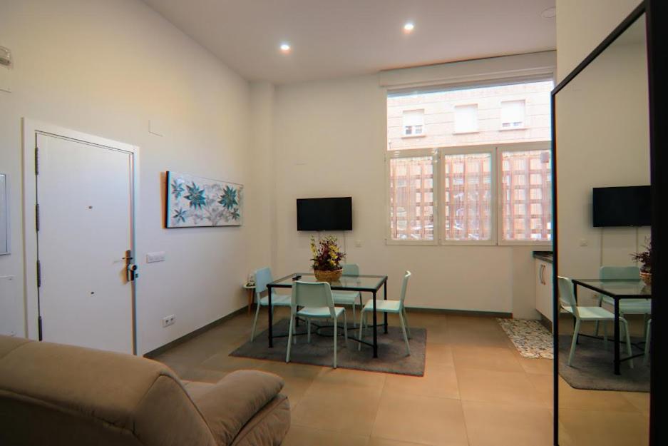 세비야 Luminoso Apartamento En El Corazon De Triana 아파트 외부 사진